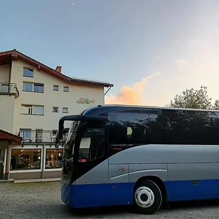 蒙纳里旅馆