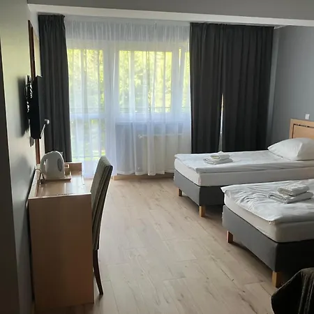 Monali Πανσιόν