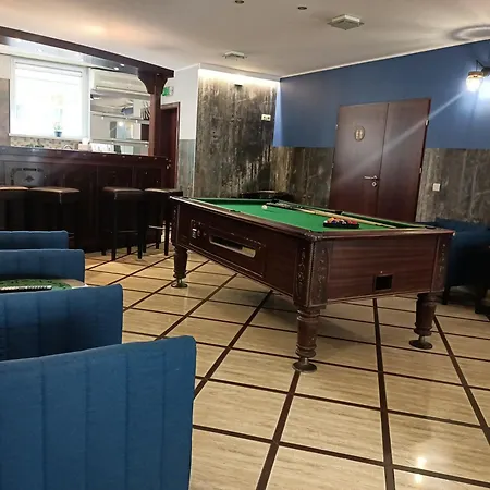Monali Guest house
